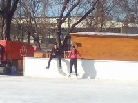 Korcsolyázás